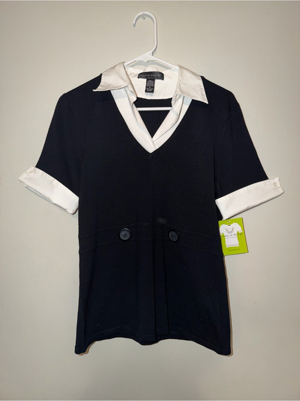 Cable & Gauge NWT Black White Layered Collared Top M